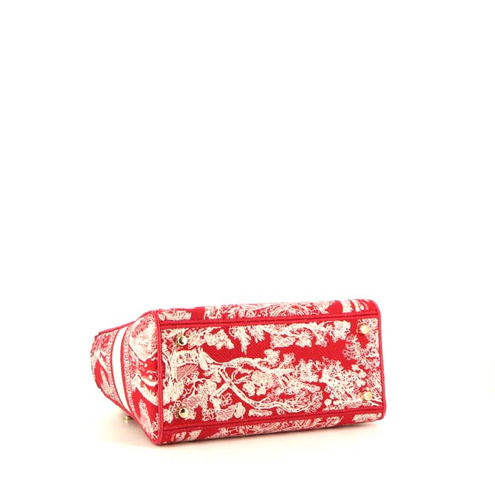 Sac à main Dior Lady Dior moyen modèle en toile blanche et rouge - Detail D5