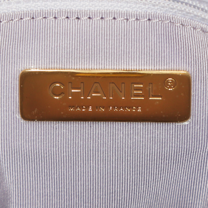 Borsa a tracolla Chanel 19 in pelle trapuntata - Detail D4