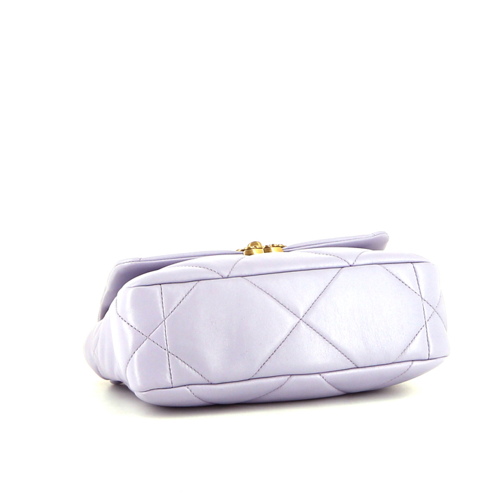 Bolso bandolera Chanel 19 en cuero acolchado parma - Detail D5