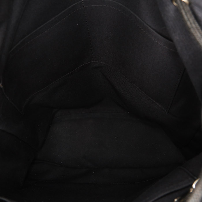Louis Vuitton Christopher backpack in grey Graphite damier canvas and mate black leather - Detail D2