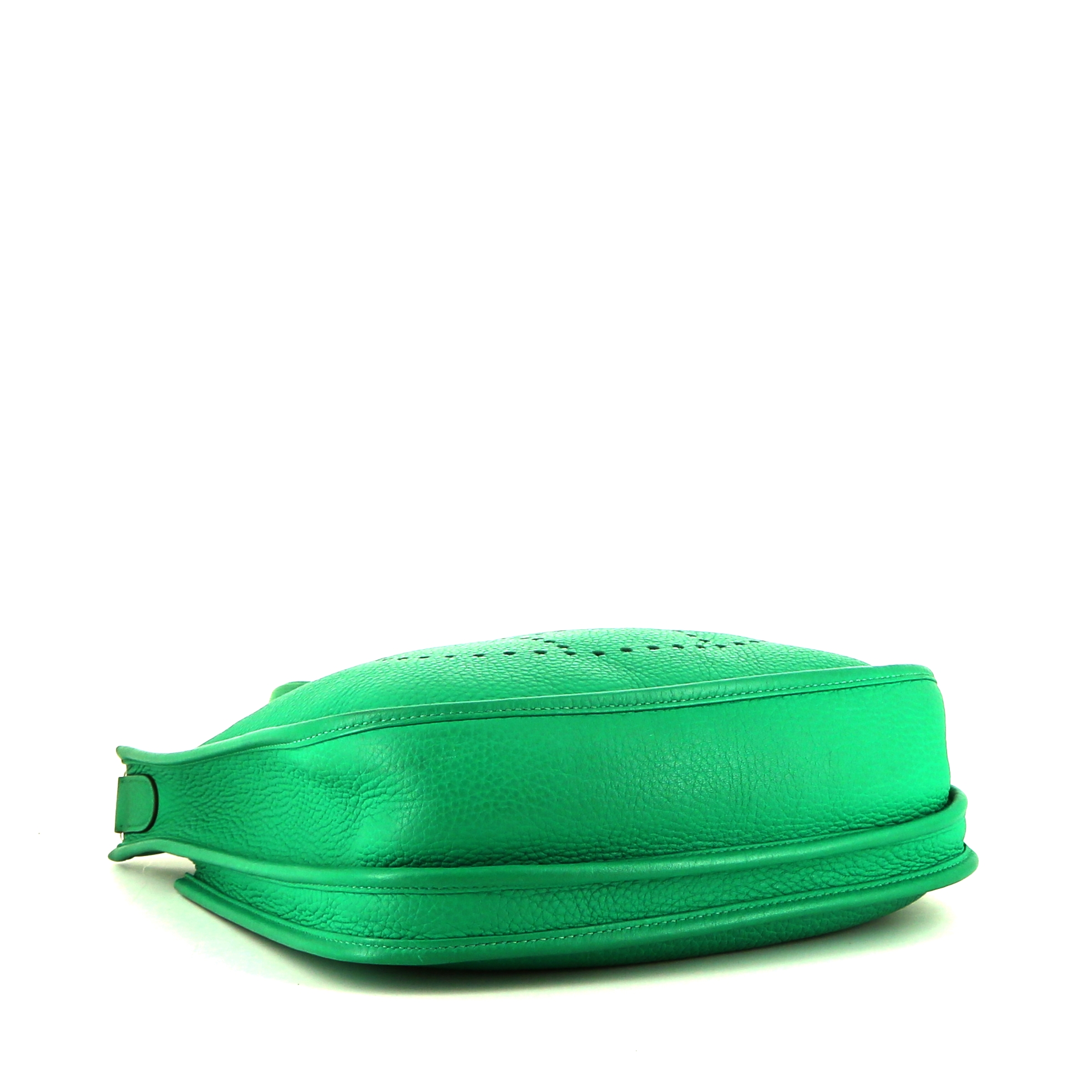 Bolso bandolera Hermes Evelyne en cuero verde - Detail D4