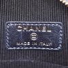 Sac bandoulière Chanel  Round on Earth en cuir matelassé noir - Detail D3 thumbnail