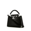 Bolso de mano Louis Vuitton Capucines BB en cuero negro - 00pp thumbnail