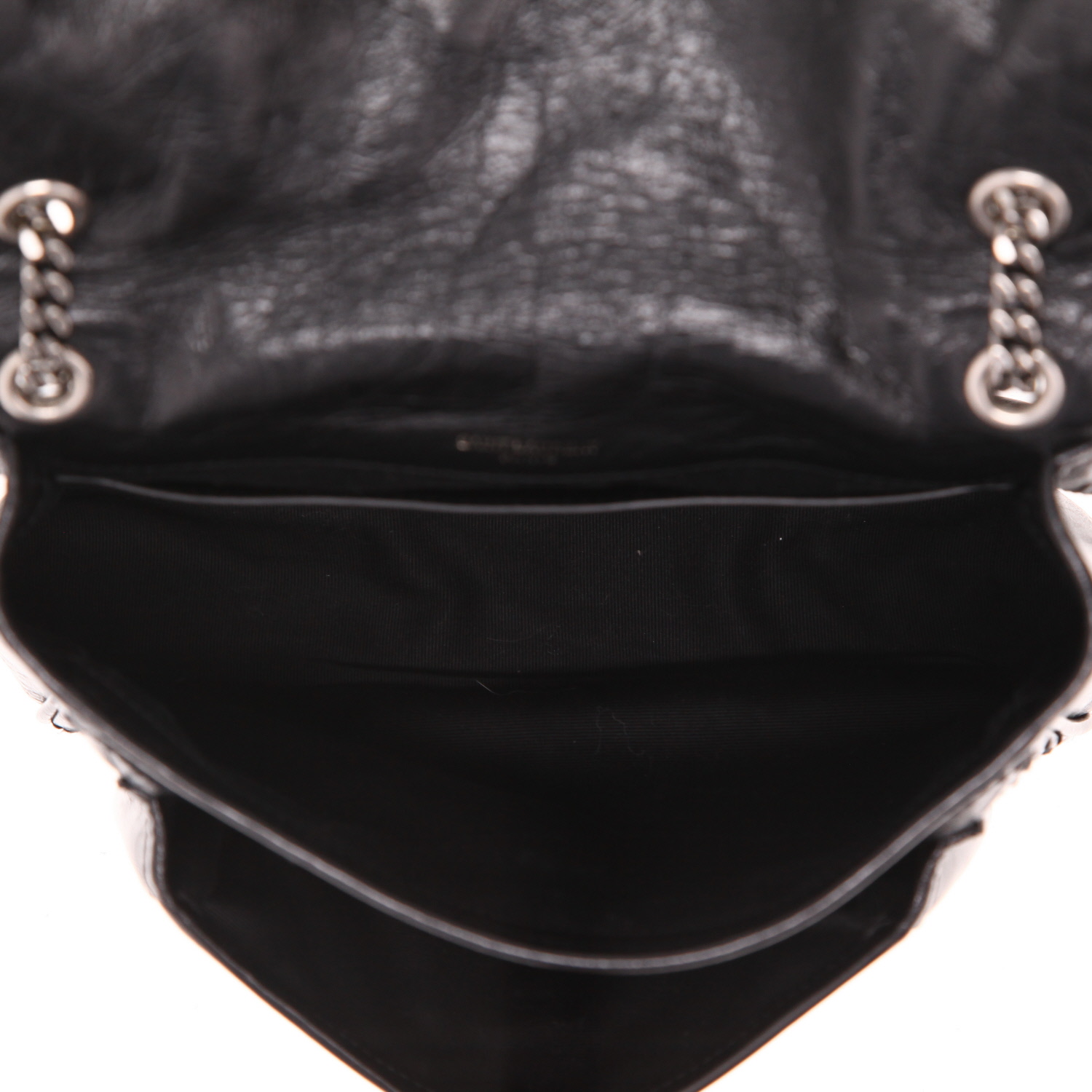 Bolso bandolera Saint Laurent  Niki en cuero acolchado con motivos de espigas negro - Detail D3