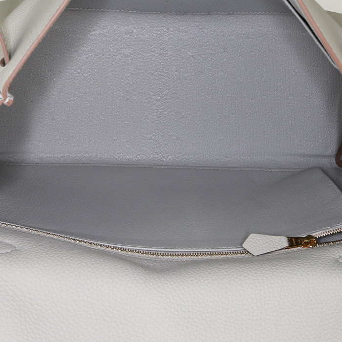 Sac à main Hermes Kelly 32 cm en cuir togo Gris Perle - Detail D3