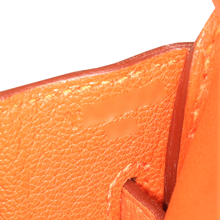 Bolso de mano Hermes Birkin 30 cm en cuero taurillon clémence naranja Feu - Detail D4