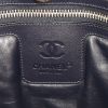 Bolso de mano Chanel Coco Cocoon en cuero acolchado color burdeos - Detail D3 thumbnail