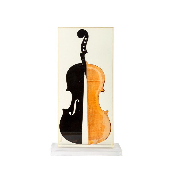 Arman, "Danse du feu", sculpture, wood and calcined wood violon, resin, plexiglass base, signed and numbered, of 1997 - Detail D3