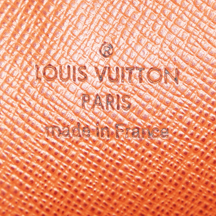 Pochette Louis Vuitton en toile monogram marron - Detail D3
