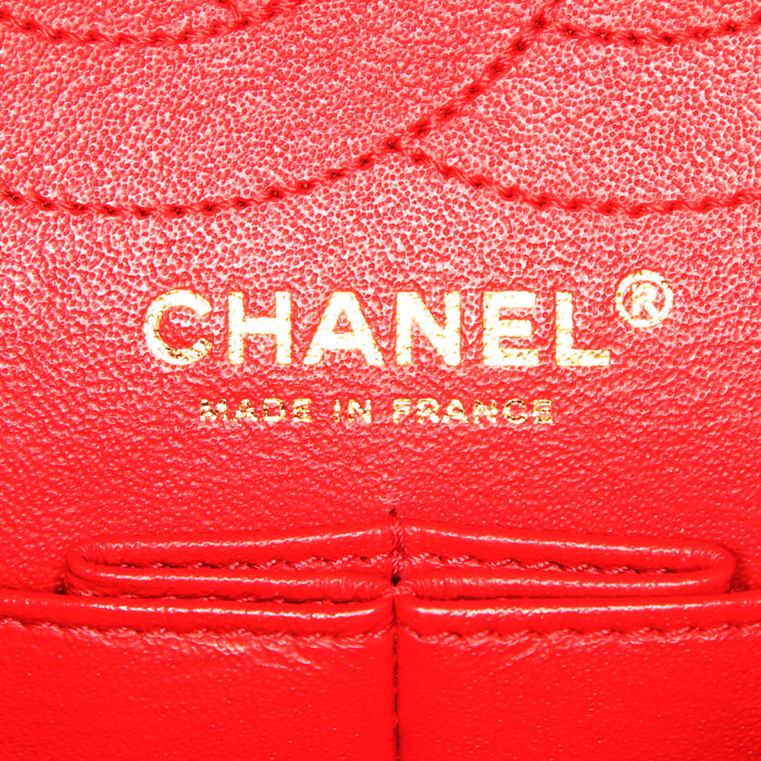 Bolso de mano Chanel 2.55 en cuero acolchado rojo - Detail D4