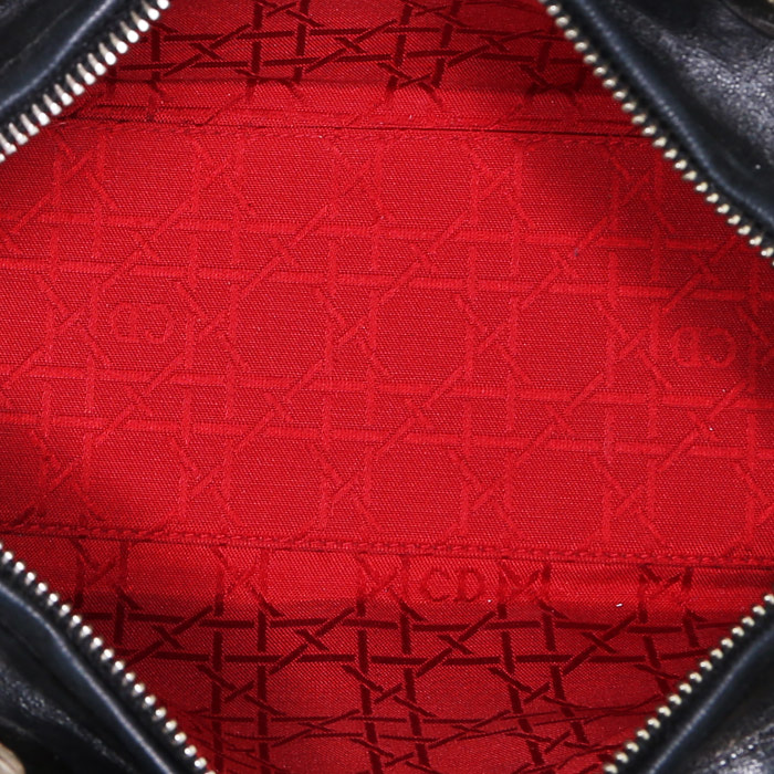 Sac à main Dior Lady Dior moyen modèle en cuir cannage noir - Detail D3