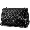 Chanel  Timeless Jumbo handbag  in navy blue quilted leather - 00pp thumbnail