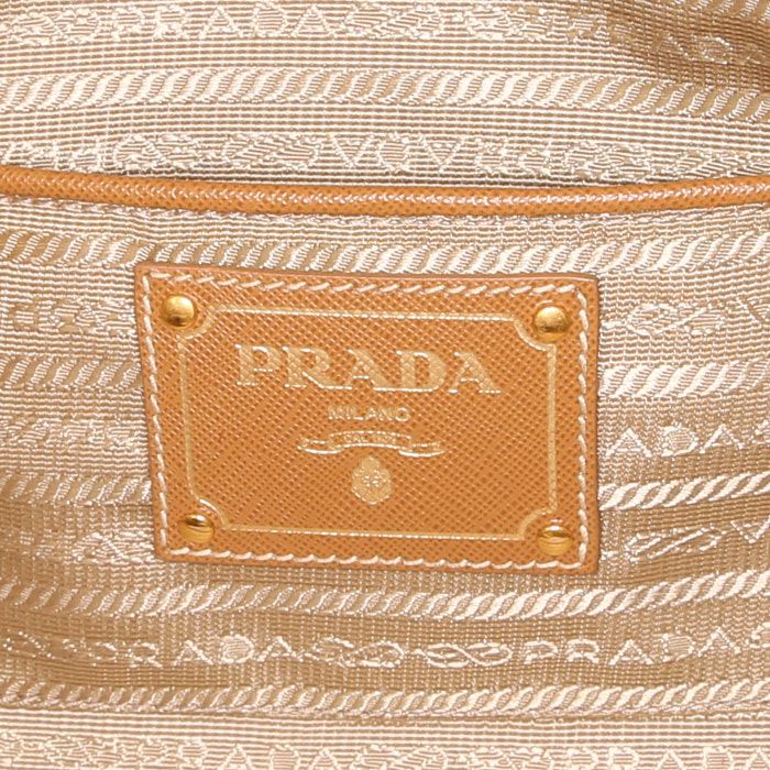 Bolso Cabás Prada en lona beige y cuero color oro - Detail D3