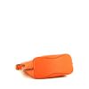 Hermès  So Kelly shoulder bag  in orange togo leather - Detail D4 thumbnail