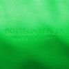 Borsa bisaccia Bottega Veneta Teen Jodie in pelle intrecciata verde - Detail D3 thumbnail