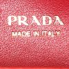 Bolsito de mano Prada en cuero color burdeos - Detail D4 thumbnail