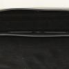 Bolso bandolera Dior  Bobby East-West en cuero negro - Detail D2 thumbnail