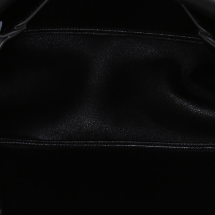 Prada Dynamique handbag in black grained leather - Detail D2