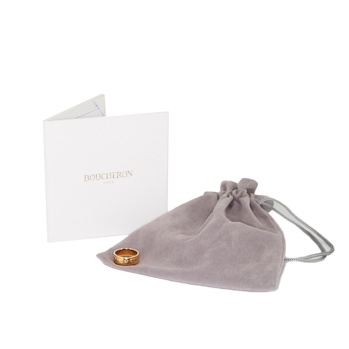 Boucheron Quatre Radiant Edition ring in yellow gold - Detail D2