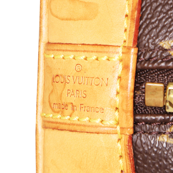 Louis Vuitton Alma medium model handbag in brown monogram canvas and natural leather - Detail D3
