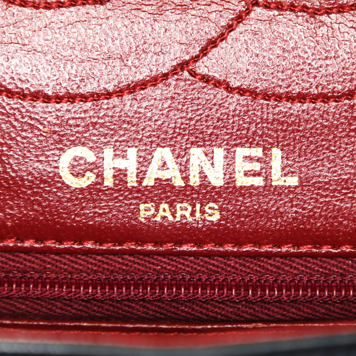 Chanel Vintage Diana handbag in blue quilted leather - Detail D4