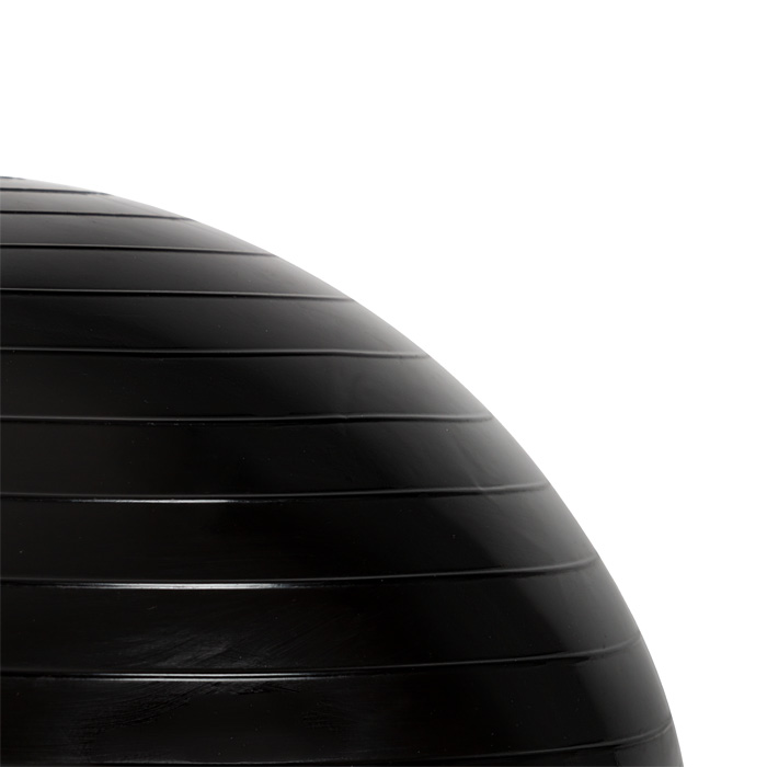 Chanel, Yoga/gym ball and its pump, in black plastic, sport accessory, siglé, circa 2017 - Detail D1