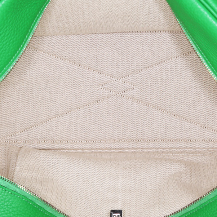 Sac à main Hermes Victoria en cuir togo vert Bamboo - Detail D2