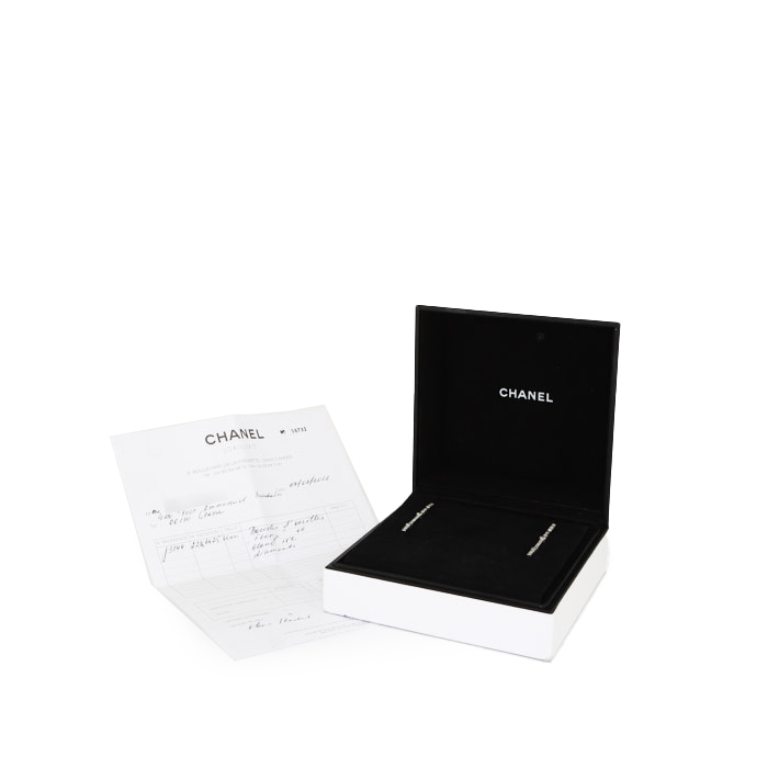 Orecchini pendenti semi-mobili Chanel in oro bianco e diamanti - Detail D2