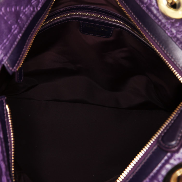 Dior Cannage bag in purple quilted leather - Detail D2