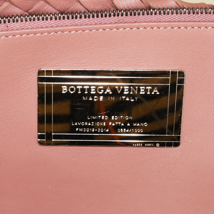Bottega Veneta  Cabat shopping bag  in pink intrecciato leather - Detail D3