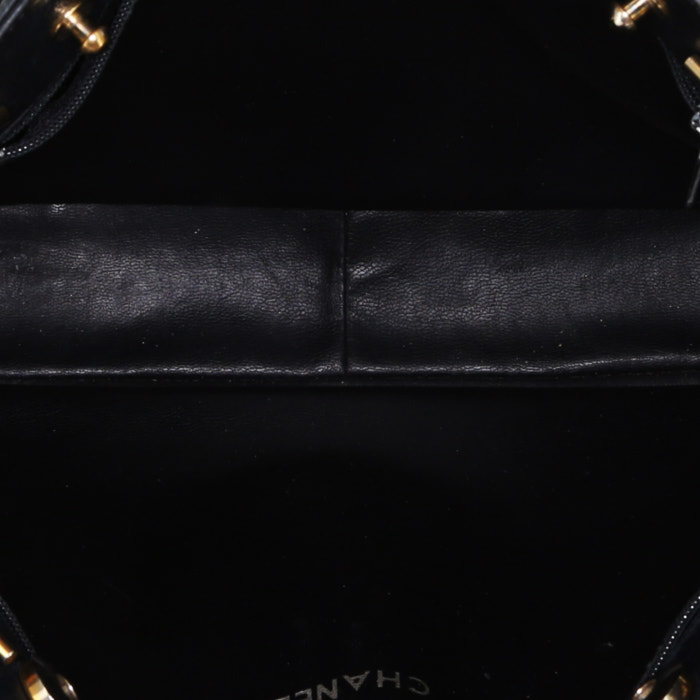 Borsa shopping Chanel Vintage in pelle trapuntata blu marino - Detail D3