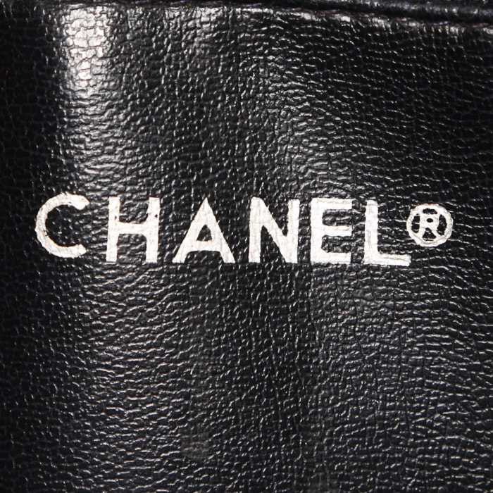 Bolso de shopping Chanel Vintage en cuero acolchado azul marino - Detail D4