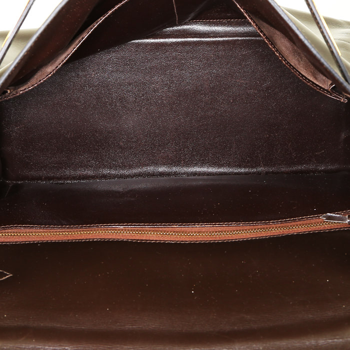 Hermès  Kelly 35 cm handbag  in brown box leather - Detail D3
