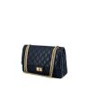 Chanel 2.55 shoulder bag in blue quilted grained leather - 00pp thumbnail