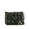 Bottega Veneta Padded shoulder bag in black intrecciato leather - 360 thumbnail