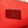 Sac bandoulière Louis Vuitton Alma mini Jungle en cuir verni bicolore rose et rouge - Detail D4 thumbnail