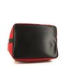 Shopping bag Louis Vuitton  Petit Noé in pelle Epi rossa e pelle nera - Detail D4 thumbnail