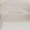 Bolso de mano Céline Tri-Fold en cuero granulado blanco - Detail D2 thumbnail