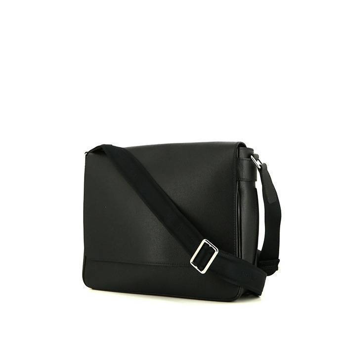 Messenger Shoulder Bag In Black Leather
