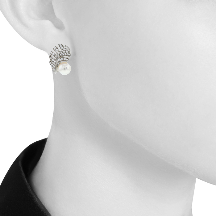 Chanel Plume de Chanel earrings in white gold,  diamonds and pearls