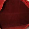 Sac de voyage Louis Vuitton Keepall 45 en cuir épi rouge - Detail D2 thumbnail