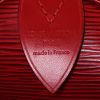 Sac de voyage Louis Vuitton Keepall 45 en cuir épi rouge - Detail D3 thumbnail