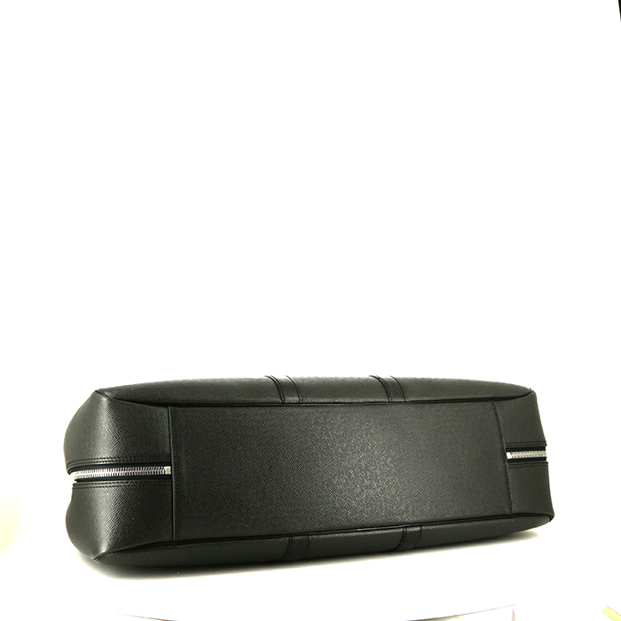 Louis Vuitton Porte-habits travel bag in grey Ardoise taiga leather - Detail D4