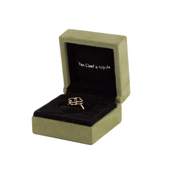 Van Cleef & Arpels Alhambra Vintage ring in yellow gold, onyx and diamond - Detail D2