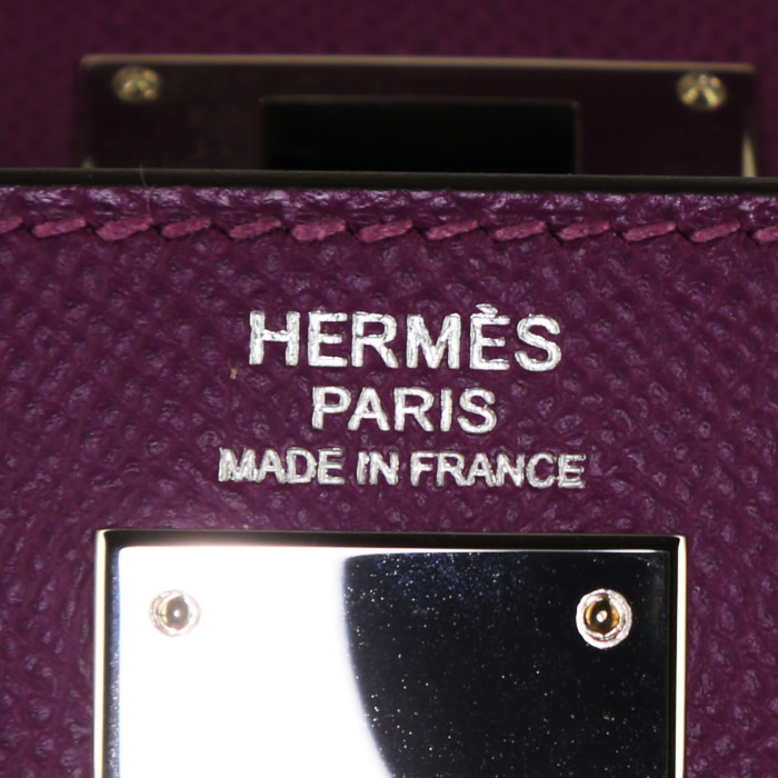 Hermes Kelly 32 cm handbag in purple Anemone epsom leather - Detail D4