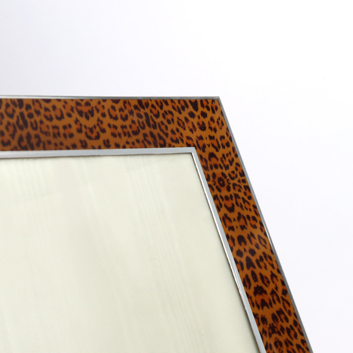 Christian Dior, two rare frames, in sterling silver and enamel, with zebra and leopard pattern, signed, from the 1980’s - Detail D1