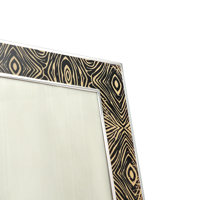 Christian Dior, two rare frames, in sterling silver and enamel, with zebra and leopard pattern, signed, from the 1980’s - Detail D2