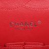 Chanel  Timeless Jumbo shoulder bag  in red quilted grained leather - Detail D4 thumbnail