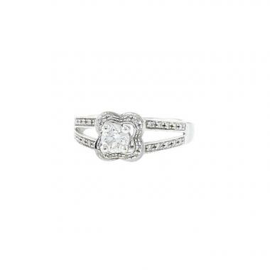 Sortija Mauboussin Chance Of Love en oro blanco y diamantes