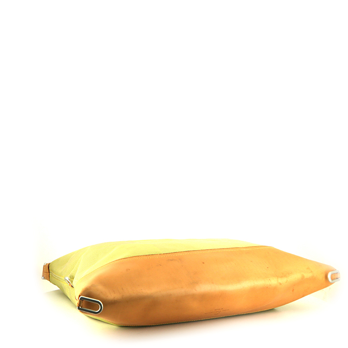 Louis Vuitton America's Cup travel bag in yellow damier canvas and natural leather - Detail D5